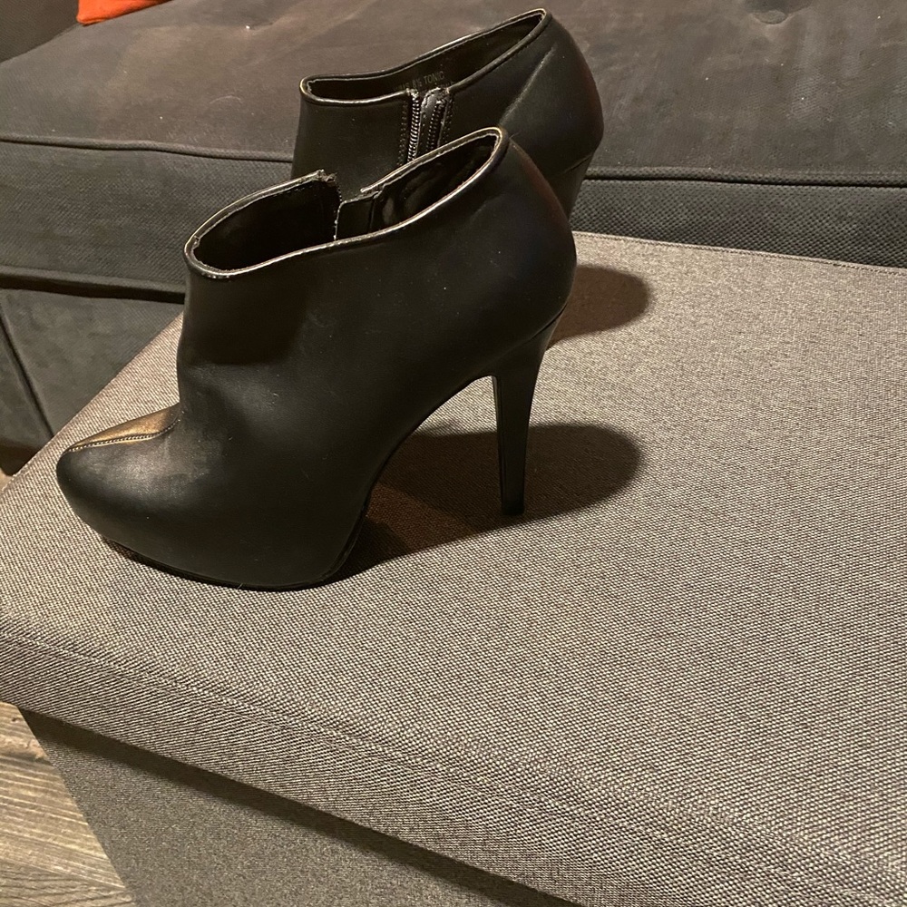 Report Heels - Picture 2 of 4